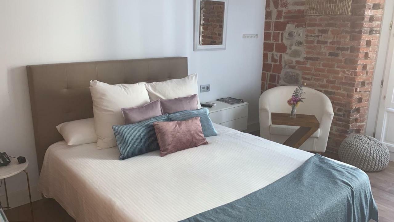 Albany Ancha Ξενοδοχείο León Εξωτερικό φωτογραφία A bedroom at the hotel