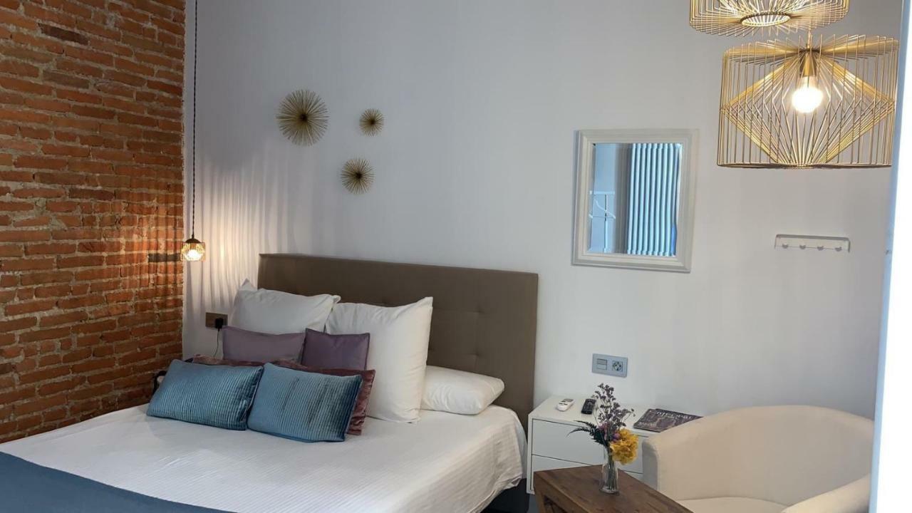 Albany Ancha Ξενοδοχείο León Εξωτερικό φωτογραφία A bedroom at the hotel